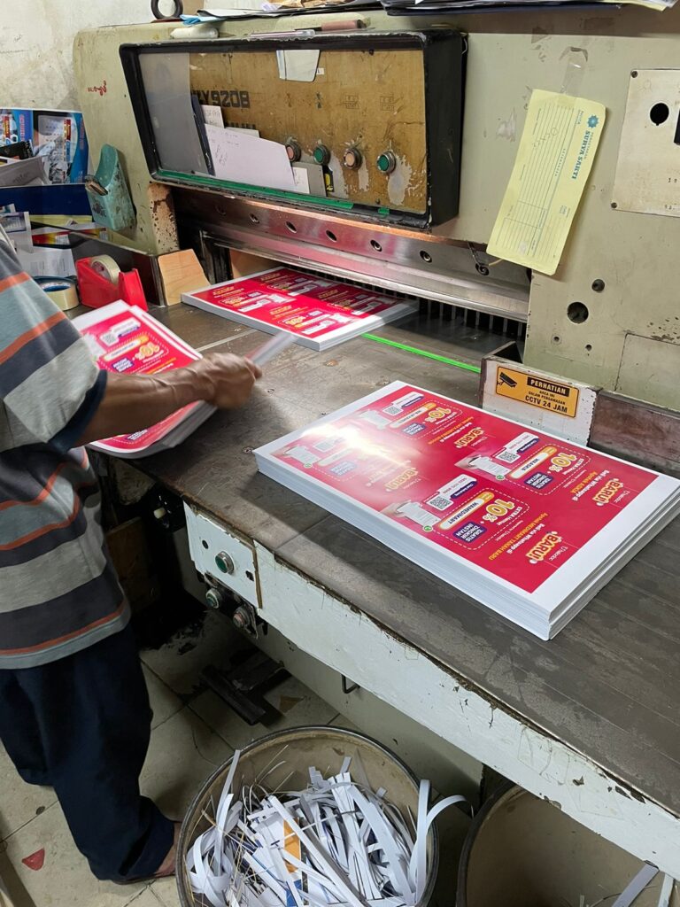 Cetak Print nota Banner terdekat buka 24 jam setiap hari