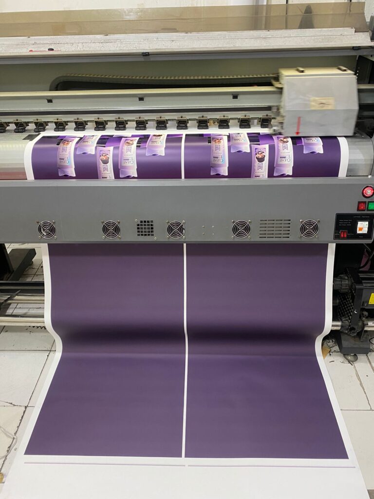 Percetakan digital printing tempat bikin stiker terdekat dapat ditunggu buka 24 jam